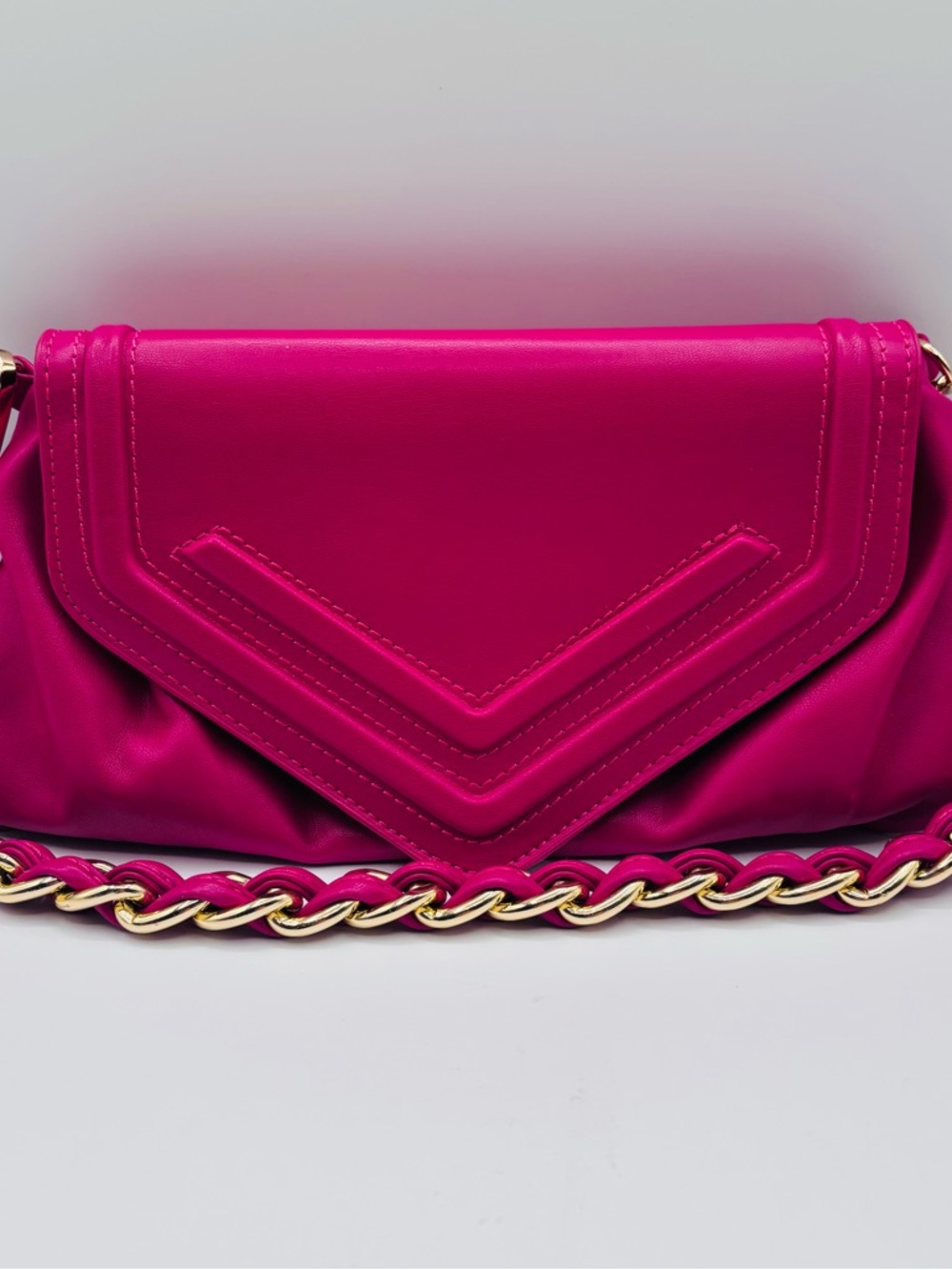 Urban Expressions Pink Solid Crossbody Clutch Gold Chain Strap Magnetic Closure